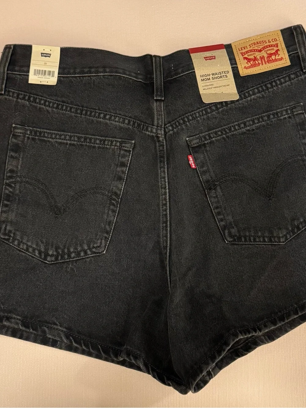 Levi's Black Men's Relaxed Denim Shorts